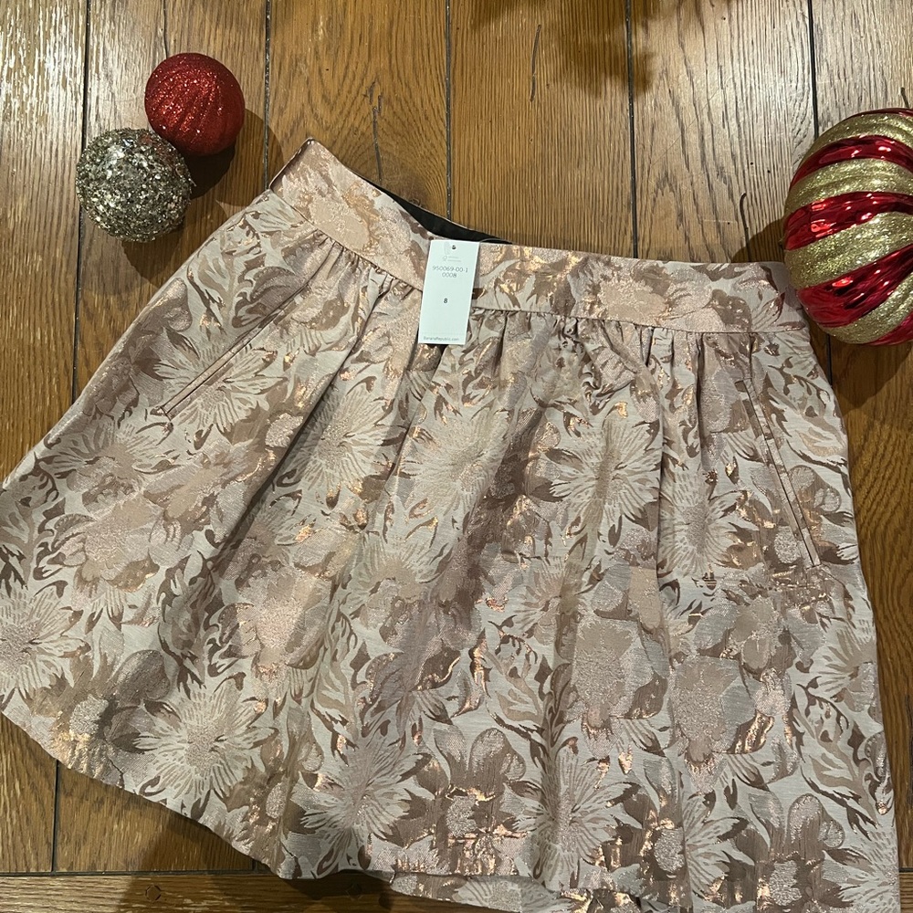 Banana Republic metallic skirt. Size 8
